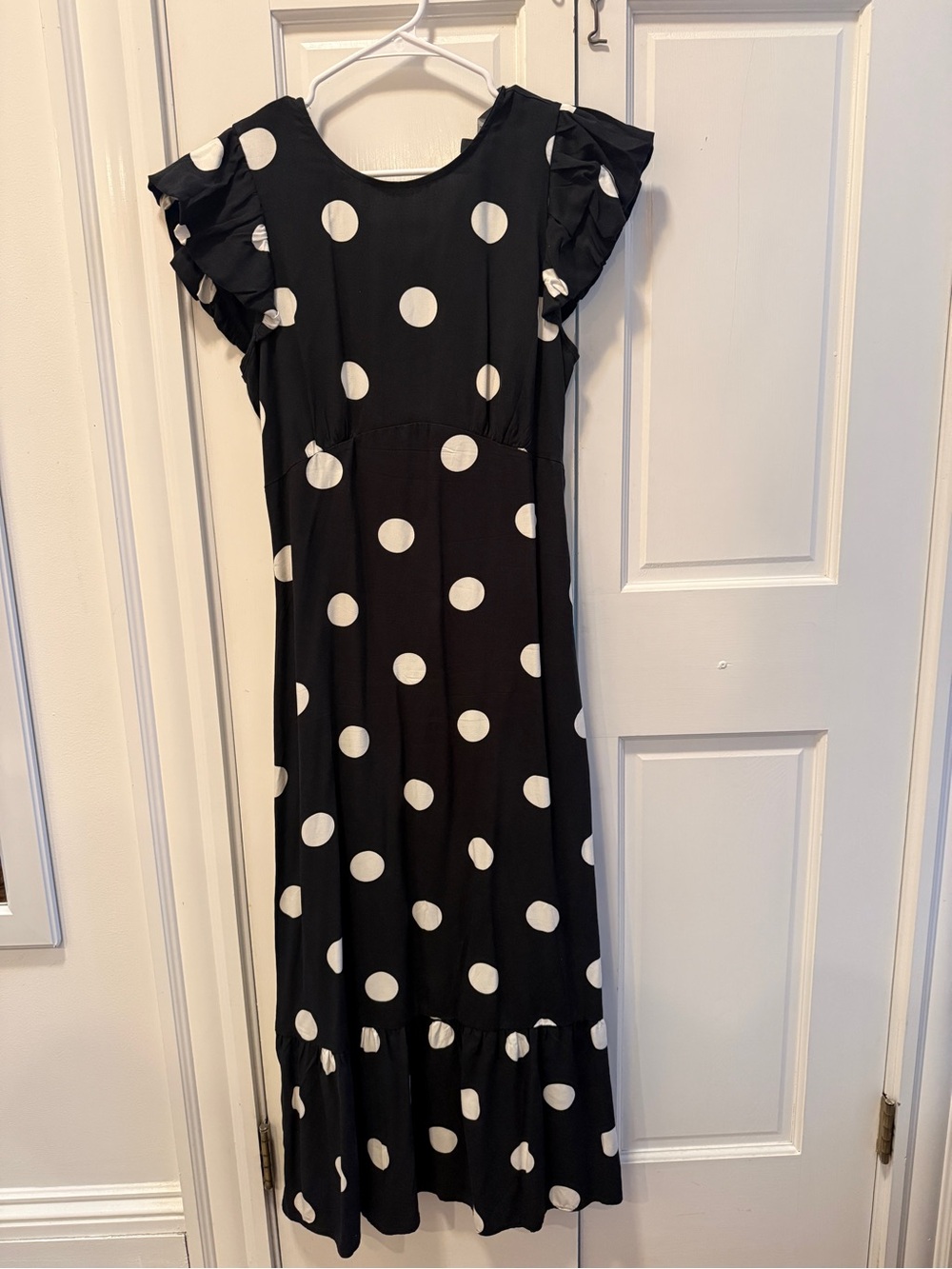 Black and White Polka Dot Midi Dress with Ruffle Sleeves